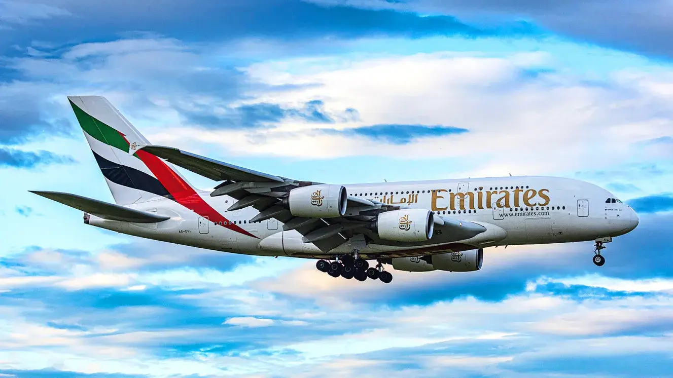 Best Airlines for Long Flights and Their Key Features to Choose Wisely